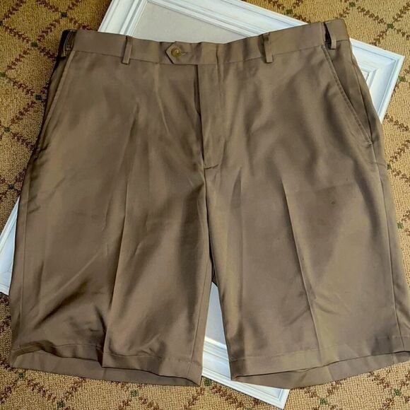 Joseph A Banks Traveler collection shorts British Tan tailored fit 38 NWOT - Picture 1 of 9